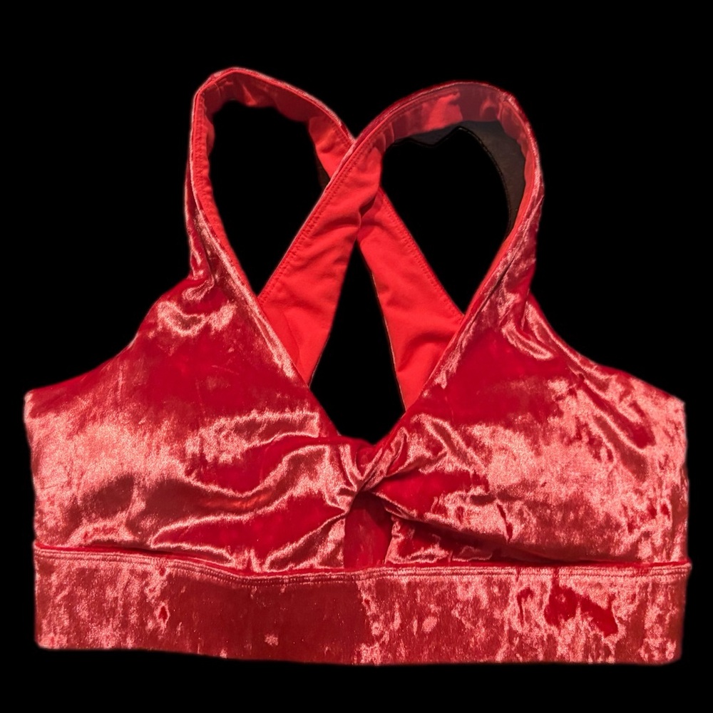 Fabletics Red Velvet Women's Sports Bra
